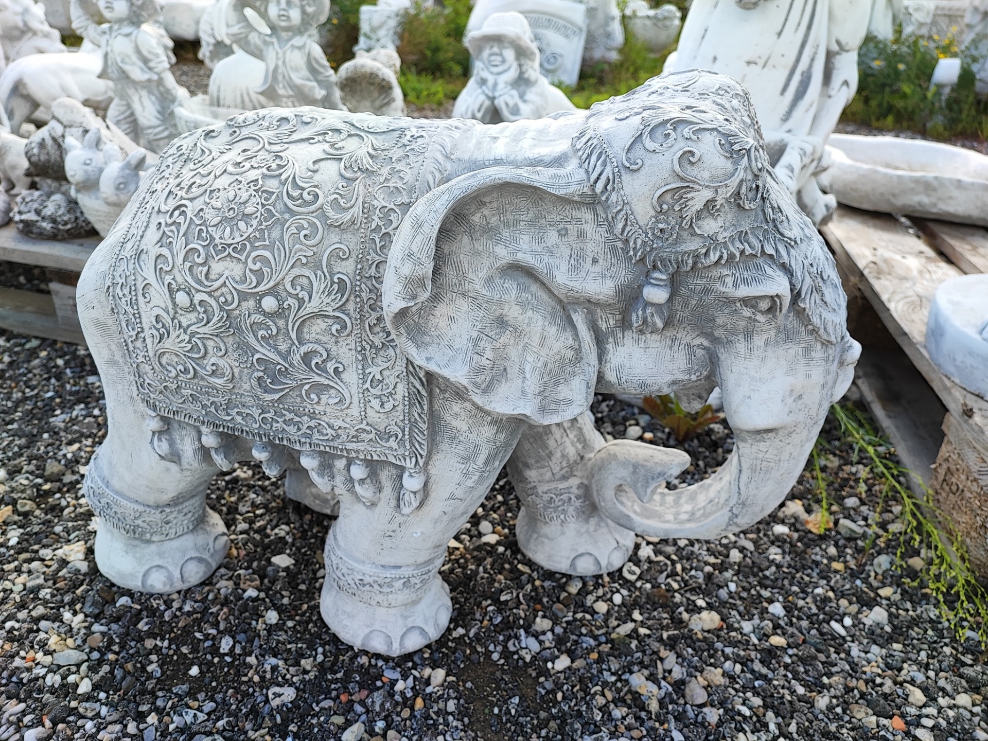 Großer Indischer Elefant Aus Steinguss – Frostsichere Gartenfigur, 44 Cm Hoch, 26 Kg, Grau